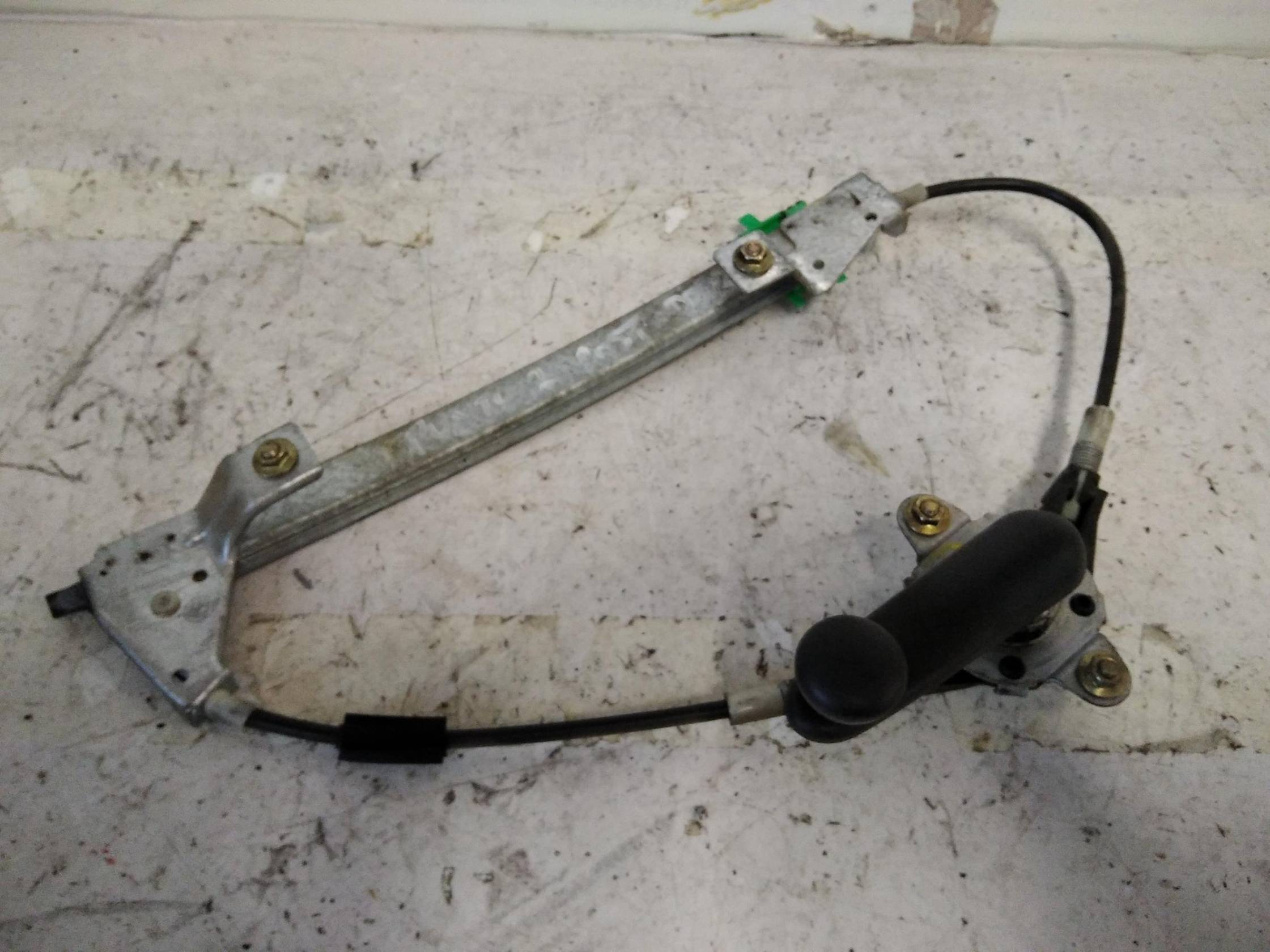 Alzacristallo porta post. dx.